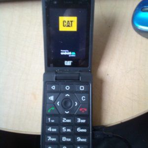 Cat S22 Heavy Duty water proof flip phone  T Mobile ( unlocked )